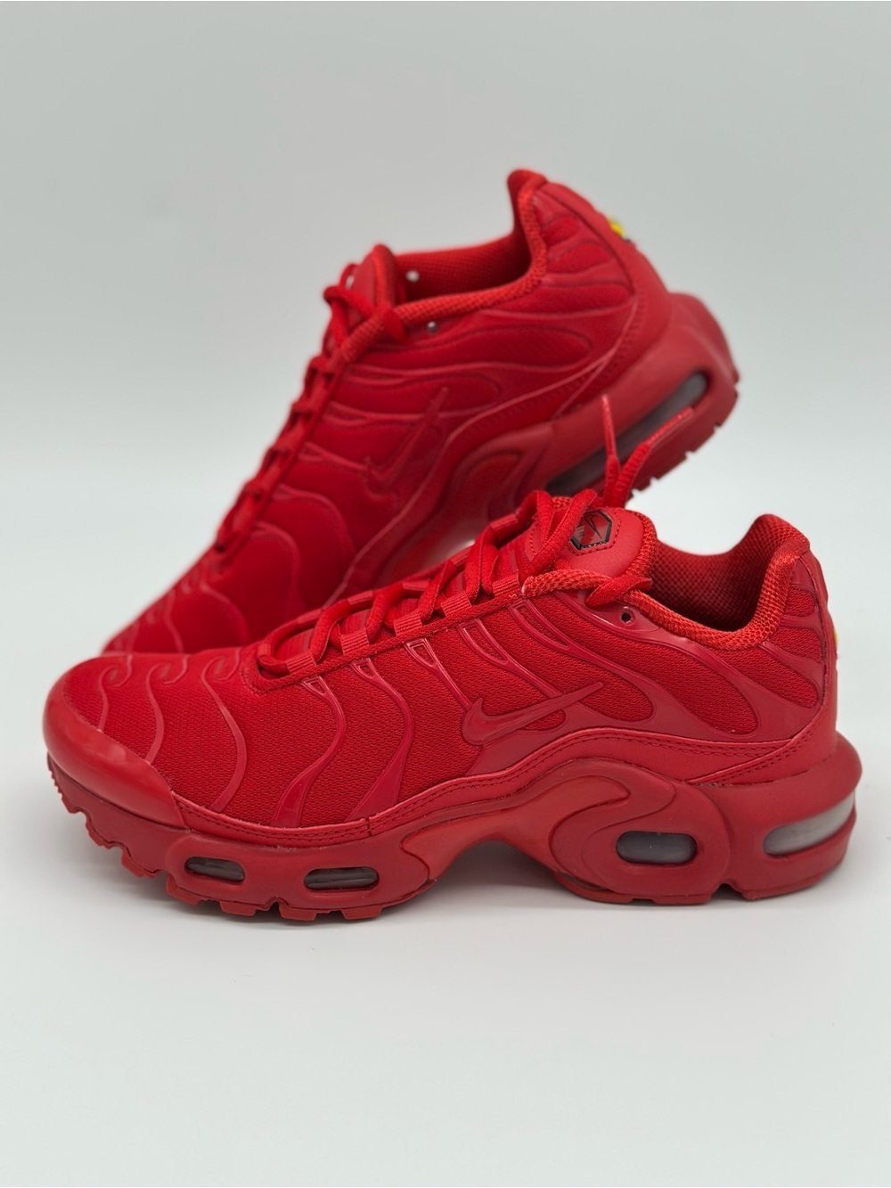 Nike Kids Red Low-Top Sneakers
